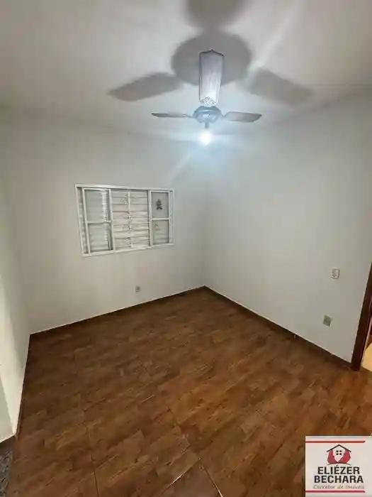 Casa com 3 quartos à venda, 103m² — foto 3 de 13