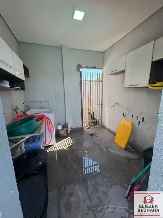 Casa com 3 quartos à venda, 200m² — foto 13 de 17
