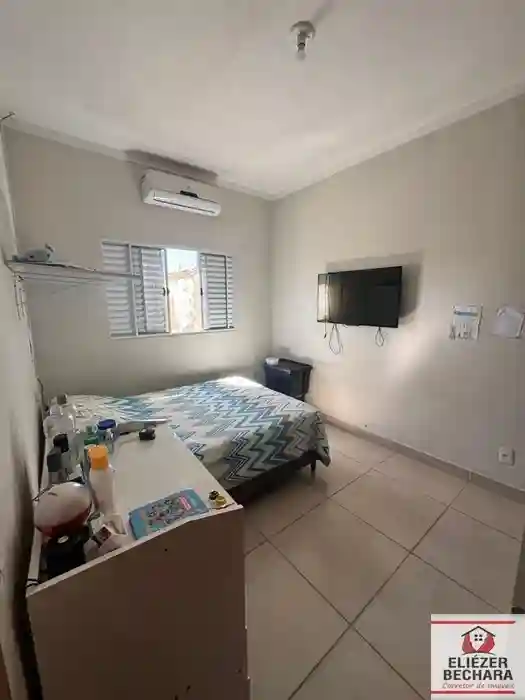 Casa com 3 quartos à venda, 200m² — foto 9 de 17