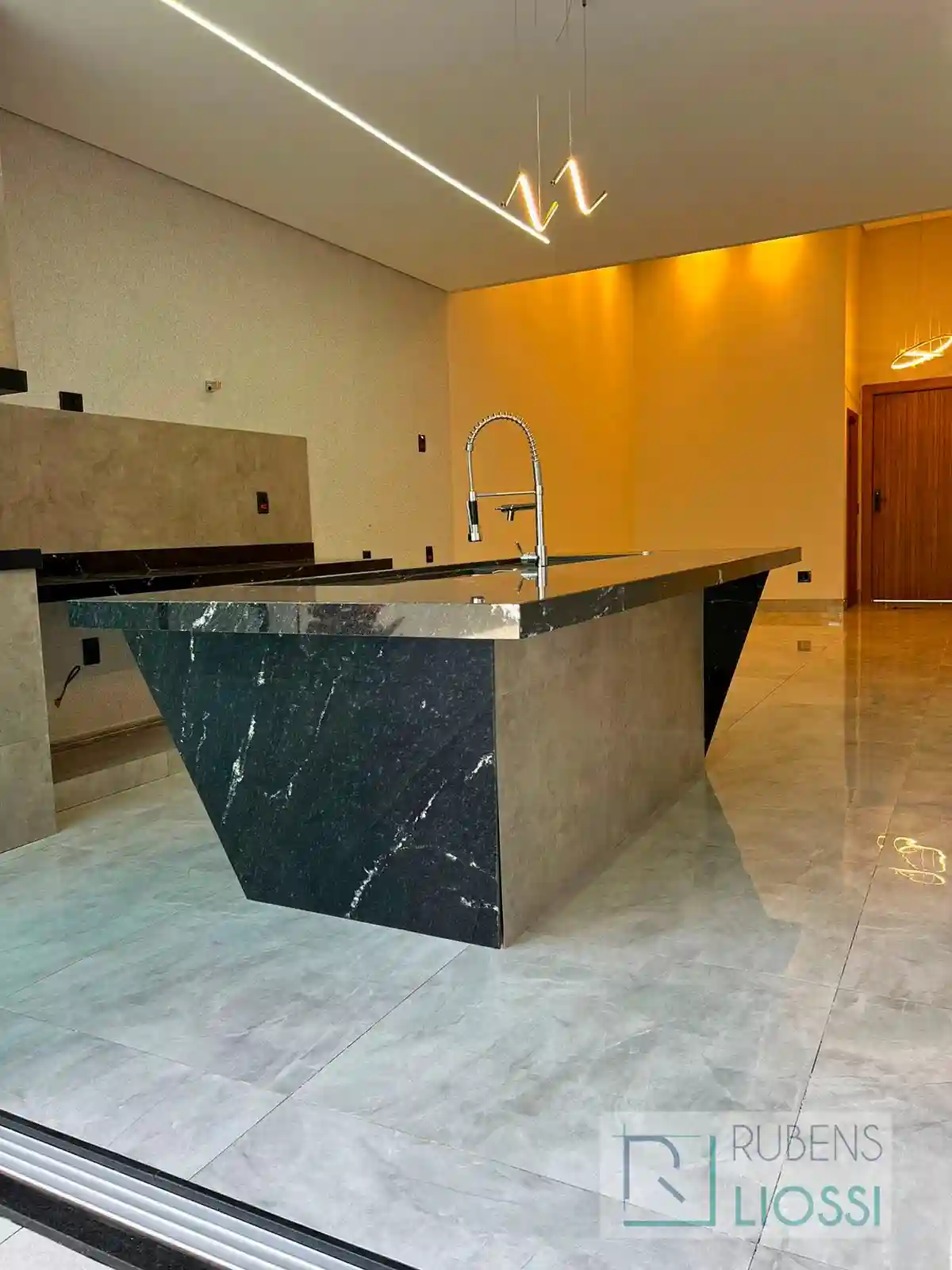 Casa de Condomínio com 3 quartos à venda, 195m² — foto 13 de 20