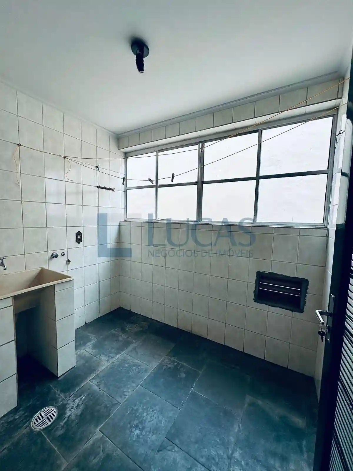 Apartamento com 2 quartos à venda, 85m² — foto 5 de 10