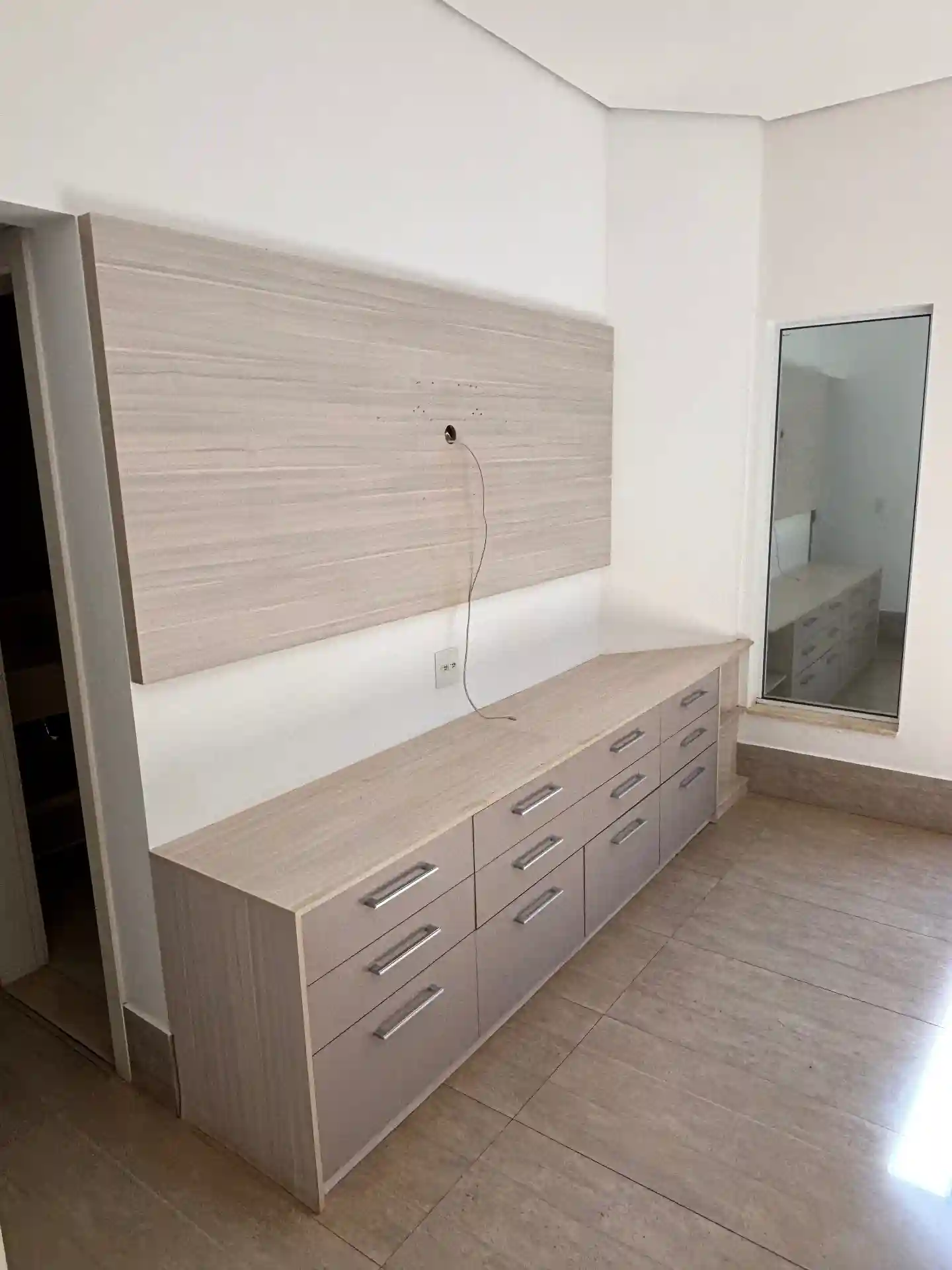 Casa de Condomínio com 3 quartos para aluguel, 230m² — foto 18 de 24