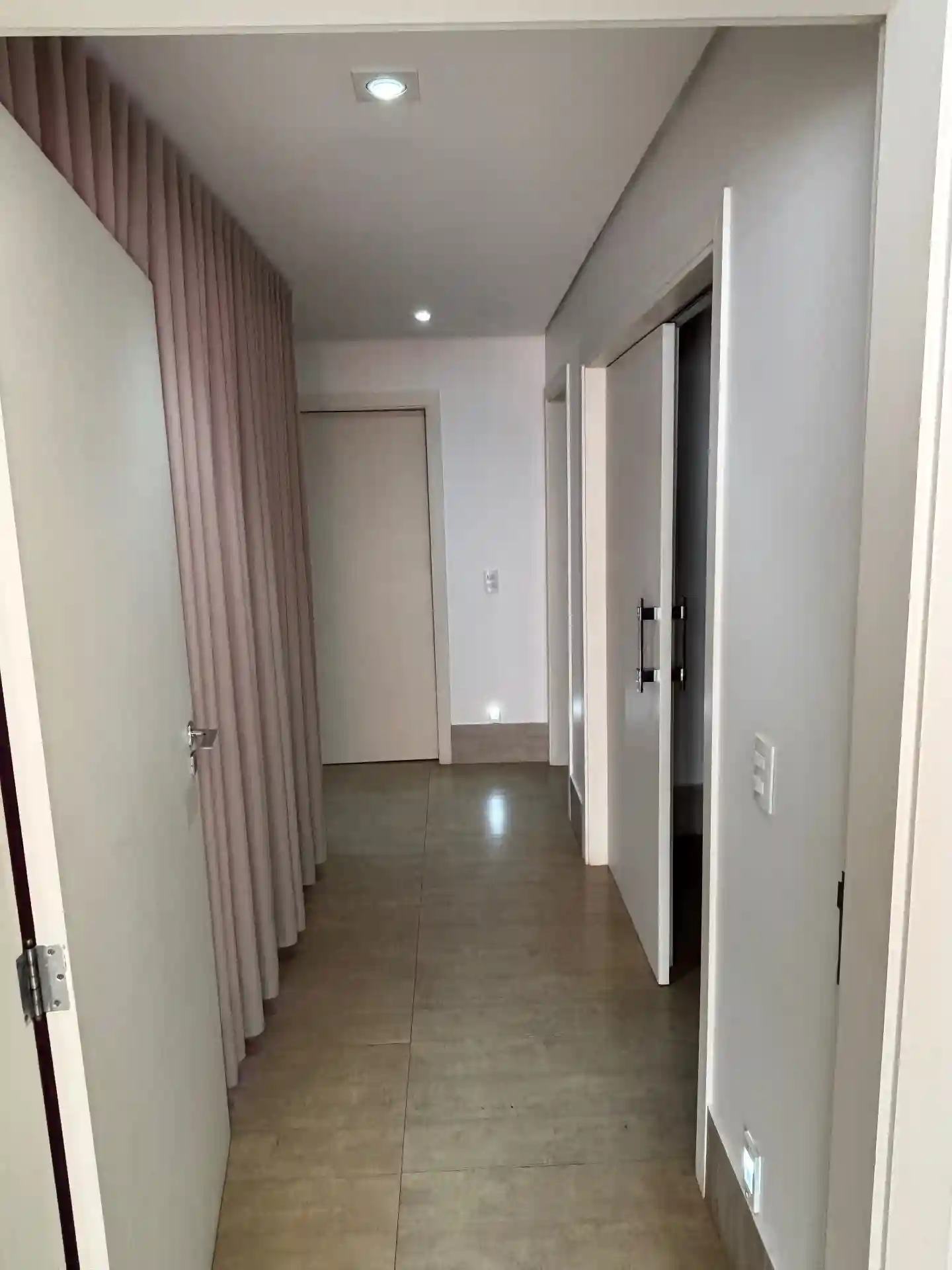 Casa de Condomínio com 3 quartos para aluguel, 230m² — foto 7 de 24