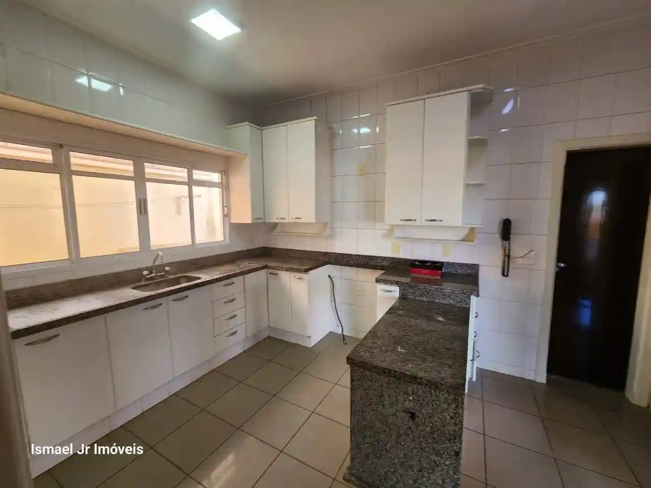 Casa de Condomínio com 3 quartos à venda, 400m² — foto 20 de 28
