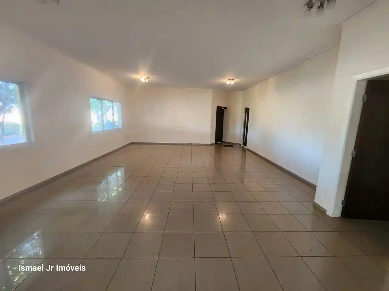 Casa de Condomínio com 3 quartos à venda, 400m² — foto 8 de 28