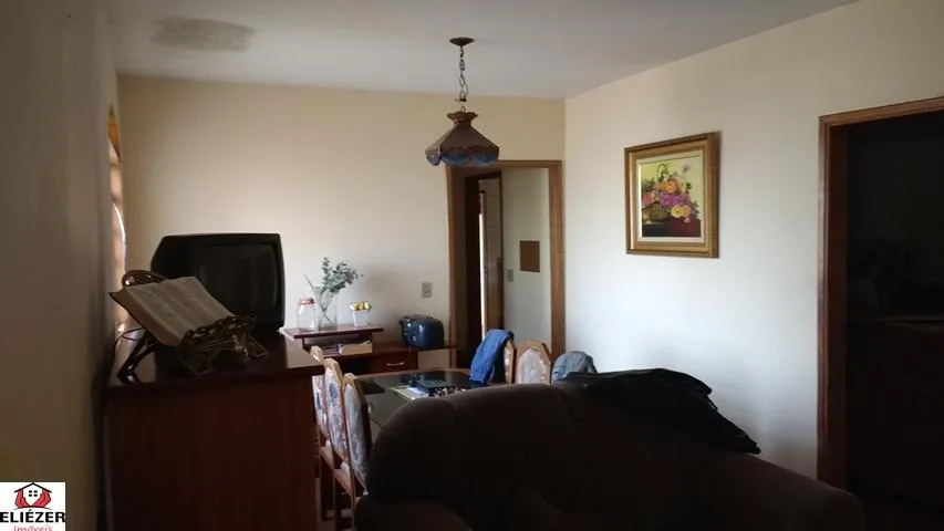 Casa à venda — foto 1 de 4