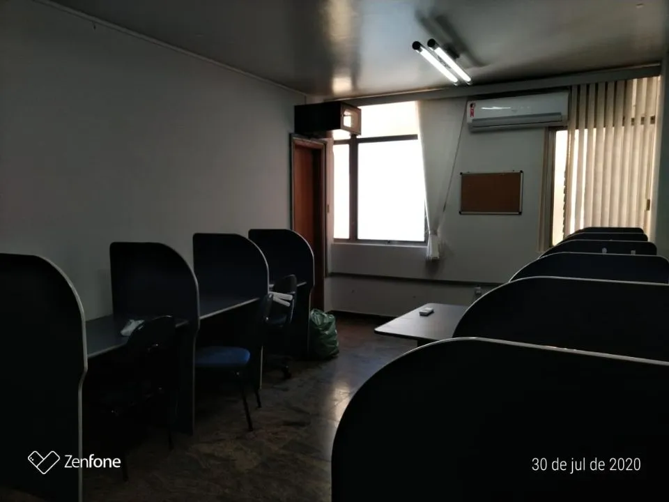 Conjunto Comercial / Sala à venda — foto 1 de 11