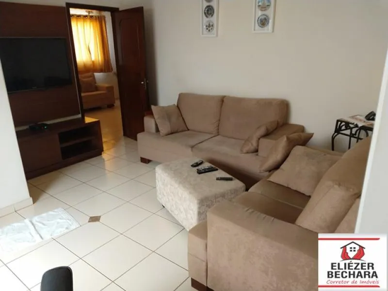 Casa à venda — foto 1 de 12