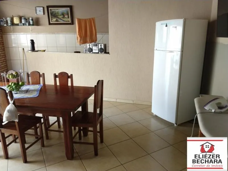 Casa à venda — foto 6 de 12