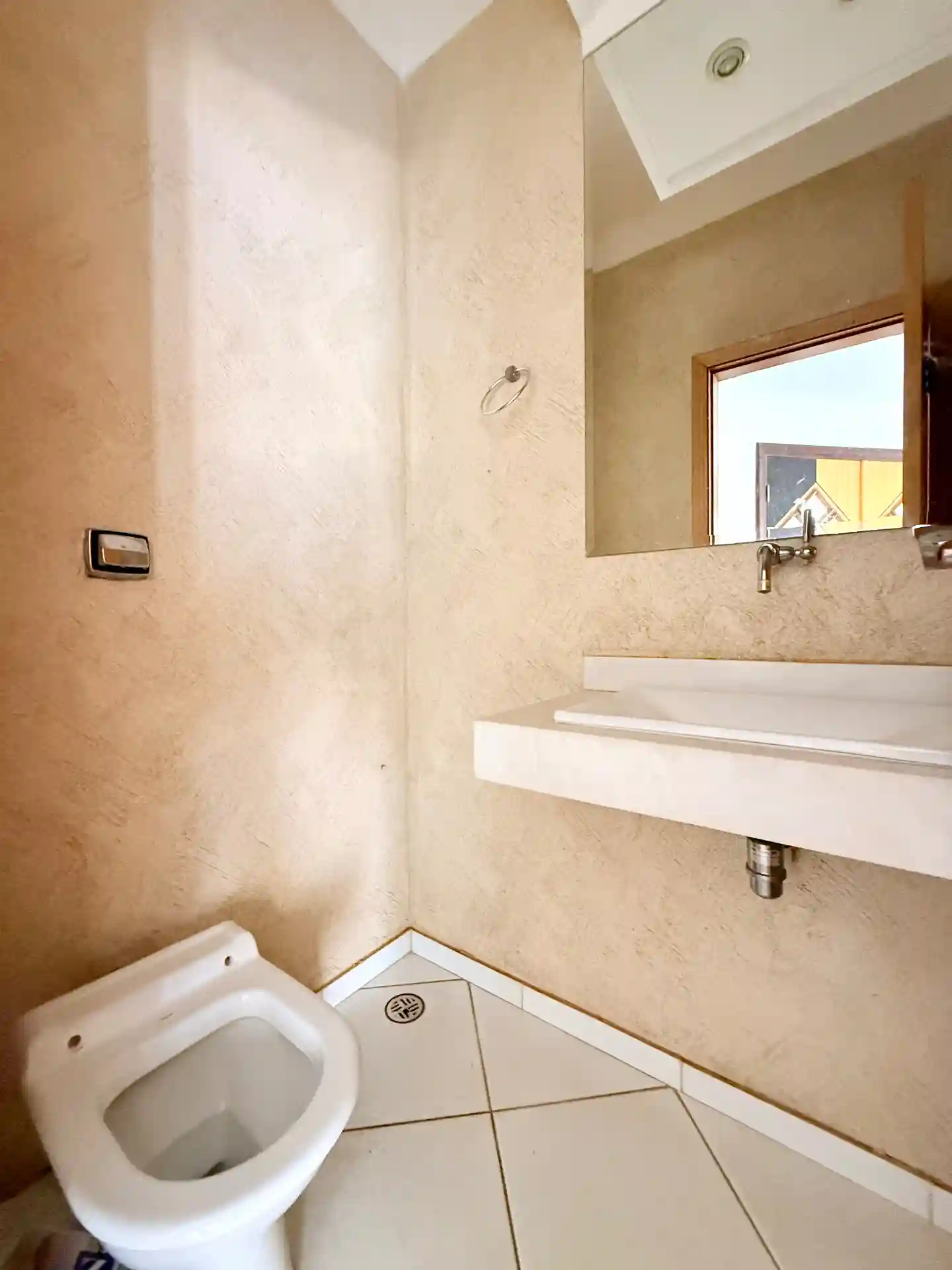 Casa de Condomínio com 4 quartos para aluguel, 405m² — foto 17 de 23