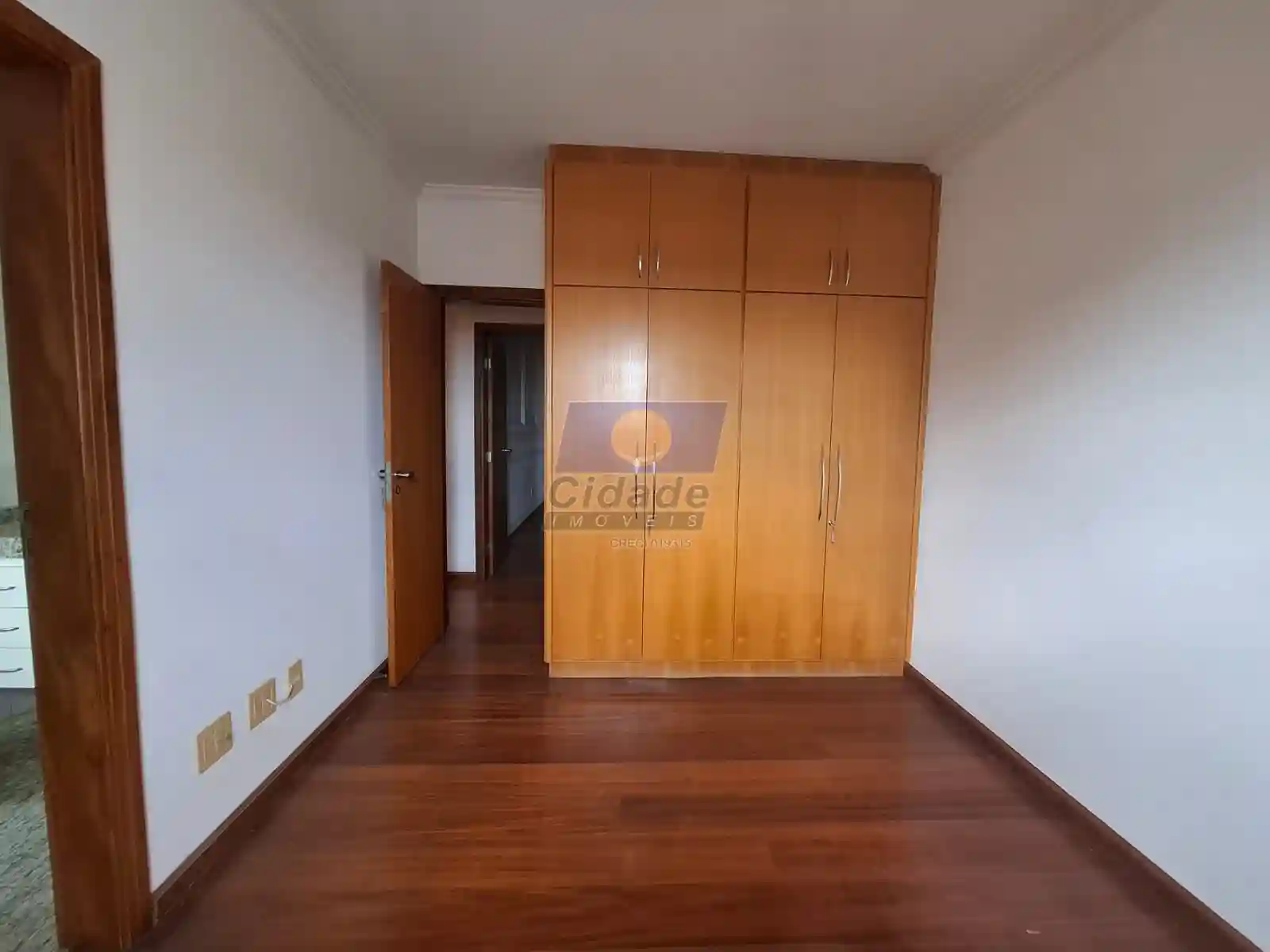 Apartamento com 3 quartos para aluguel, 158m² — foto 8 de 19