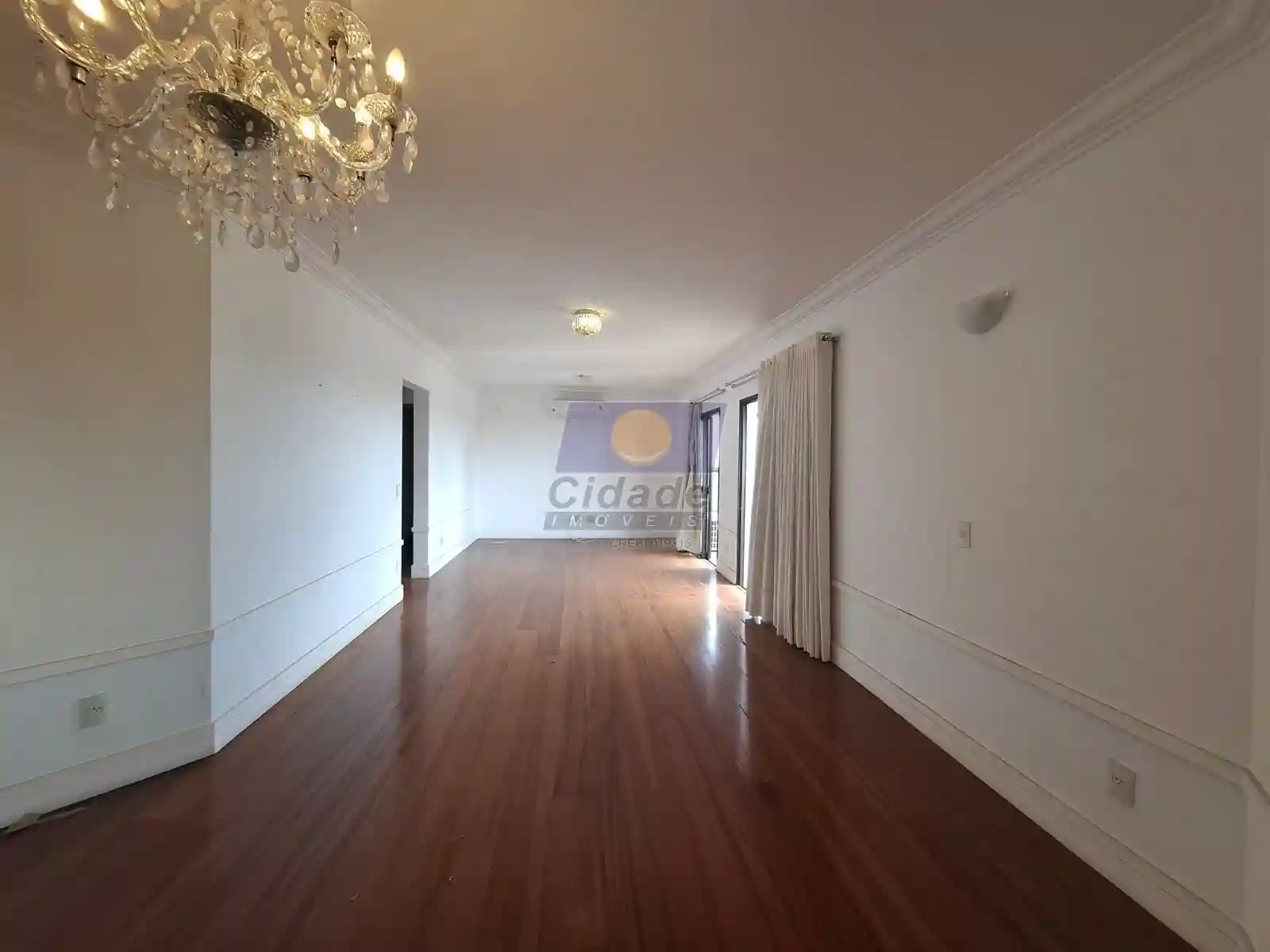 Apartamento com 3 quartos para aluguel, 158m² — foto 4 de 19