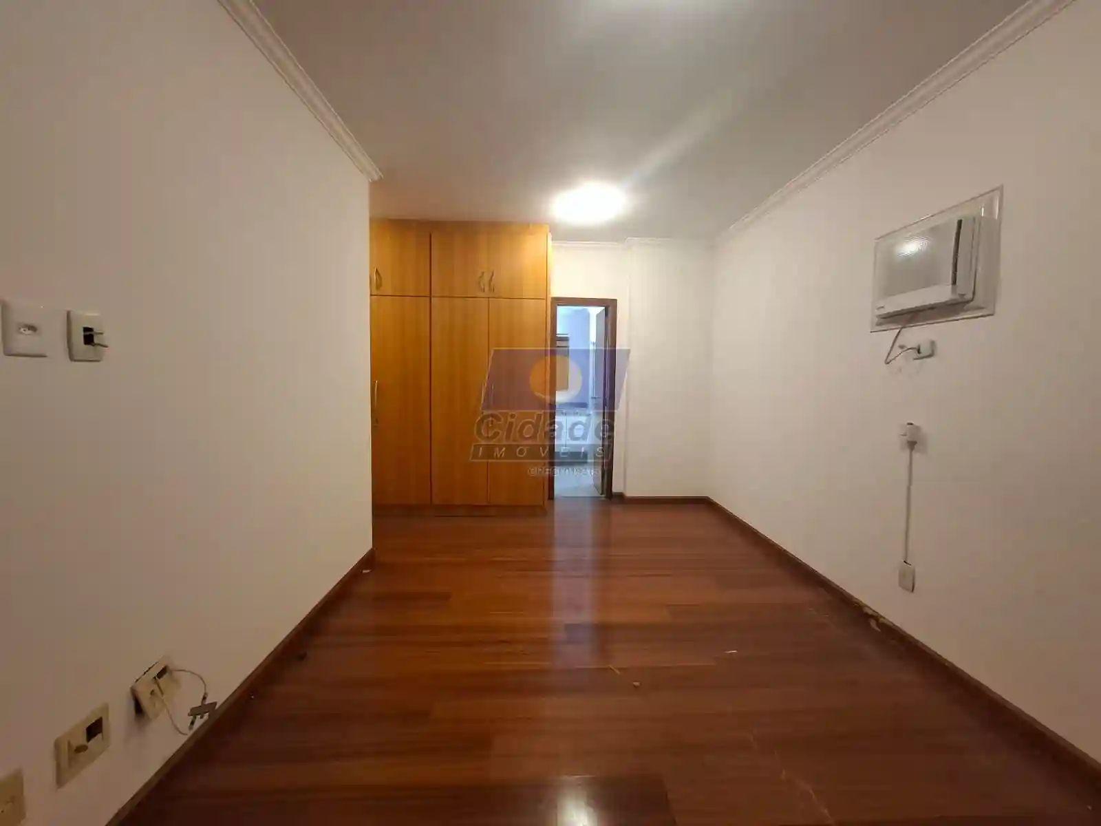 Apartamento com 3 quartos para aluguel, 158m² — foto 7 de 19