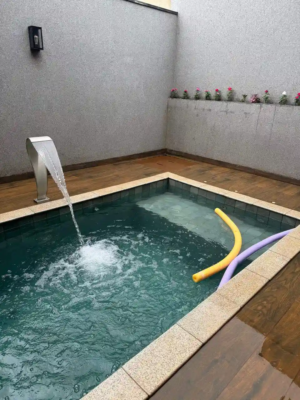 Casa de Condomínio com 3 quartos à venda, 176m² — foto 2 de 48