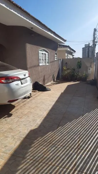 Casa à venda — foto 1 de 6