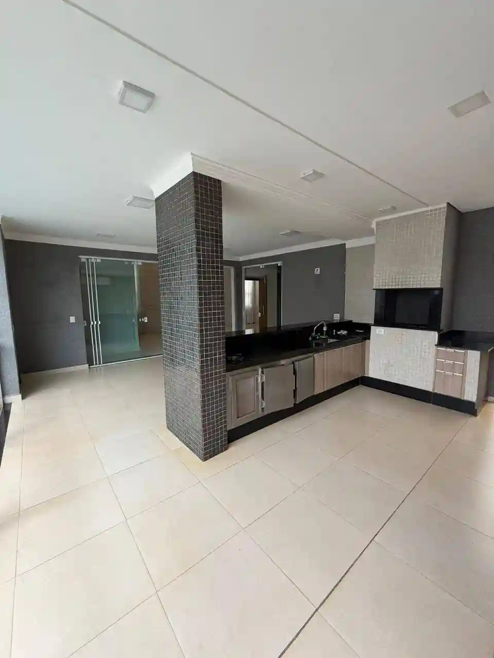 Casa de Condomínio com 4 quartos à venda, 250m² — foto 8 de 19