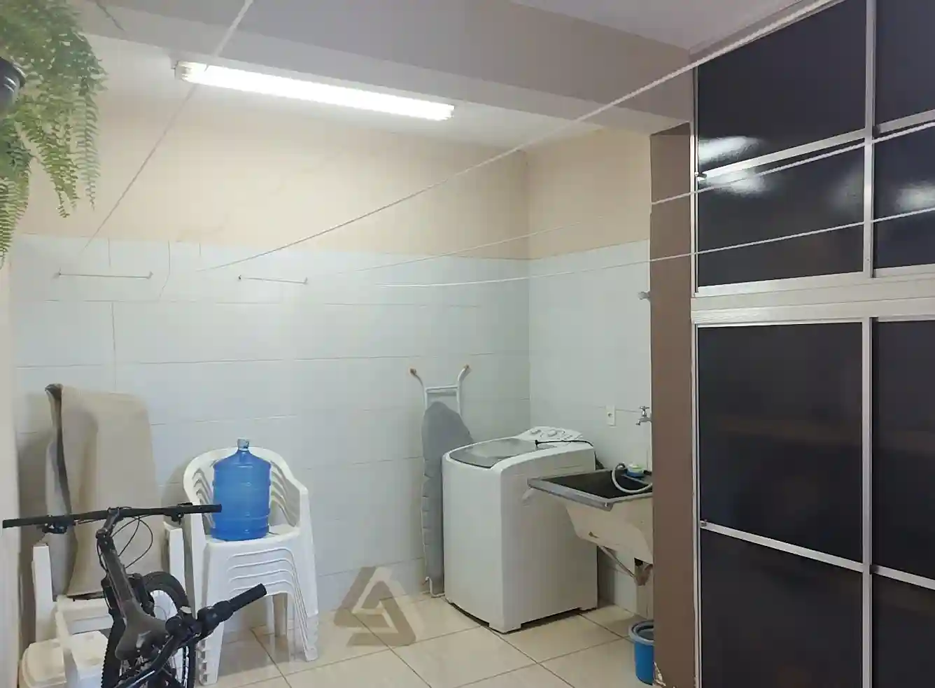 Casa com 3 quartos à venda, 238m² — foto 11 de 14