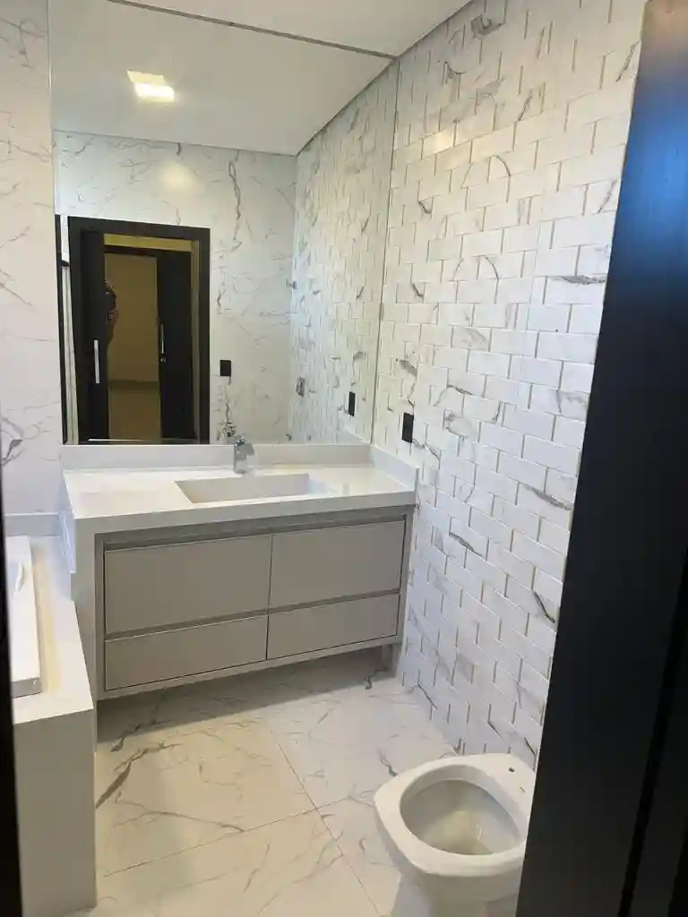 Casa de Condomínio com 3 quartos à venda, 240m² — foto 9 de 19