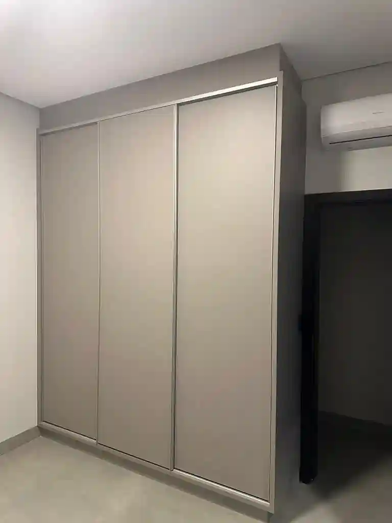 Casa de Condomínio com 3 quartos à venda, 240m² — foto 14 de 19