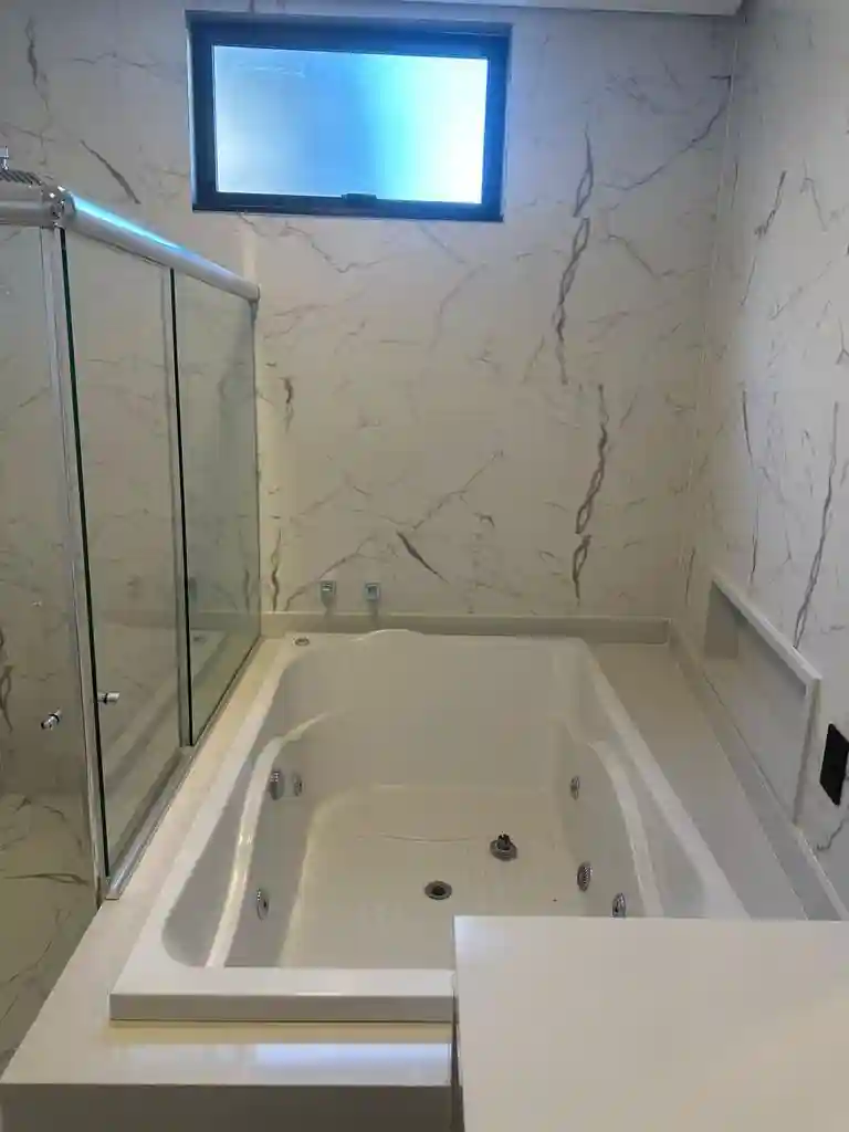 Casa de Condomínio com 3 quartos à venda, 240m² — foto 10 de 19
