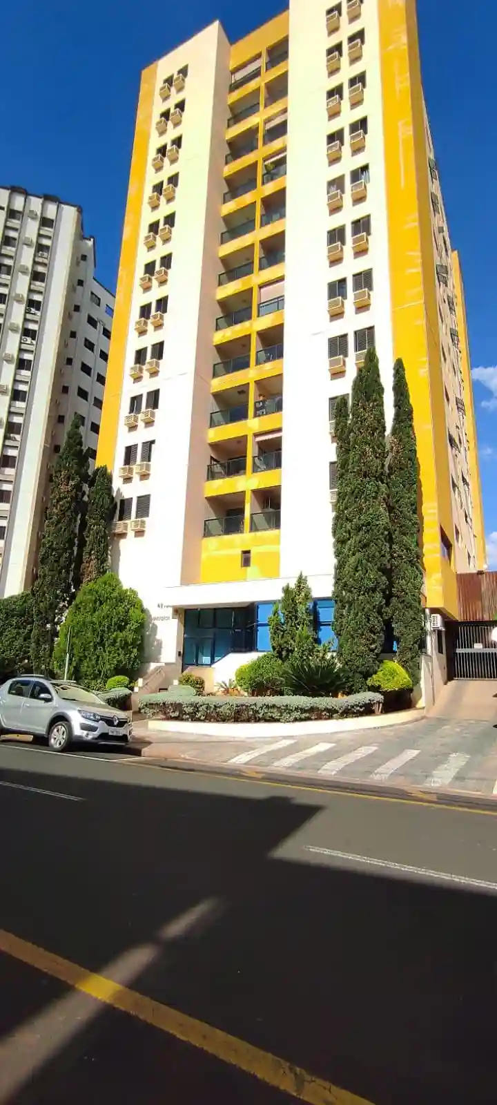 Apartamento com 3 quartos à venda, 98m² — foto 2 de 25