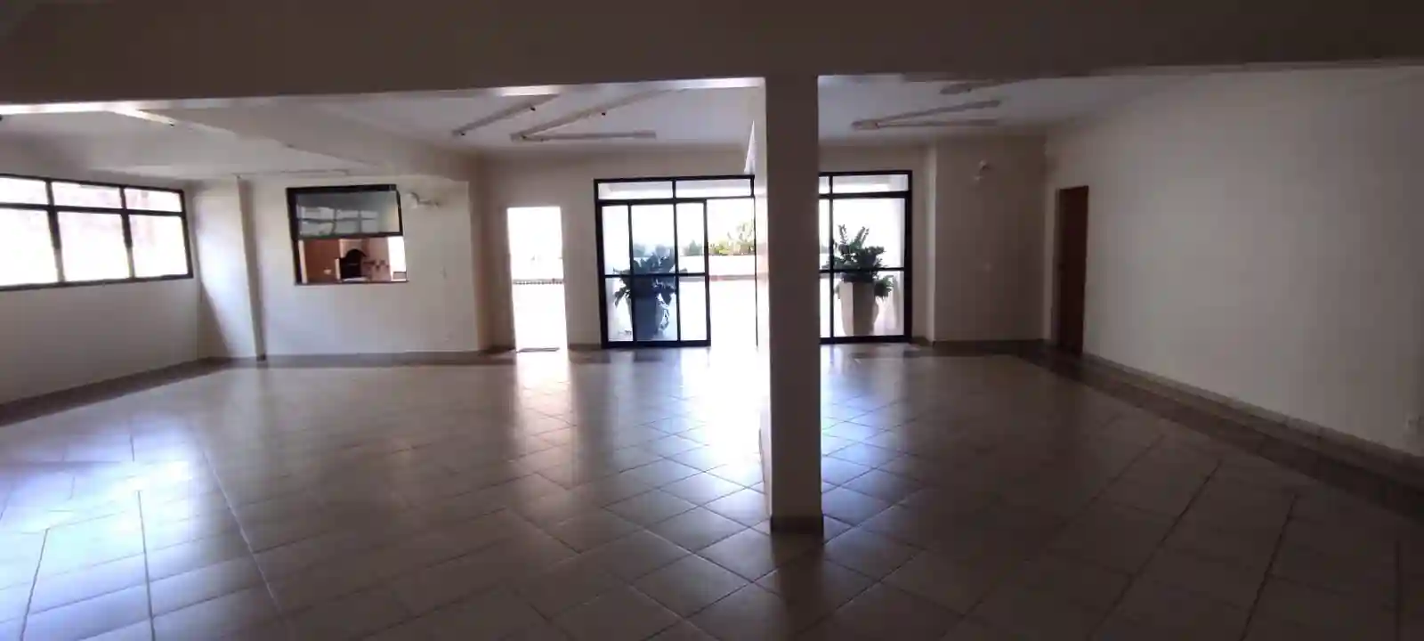 Apartamento com 3 quartos à venda, 98m² — foto 6 de 25