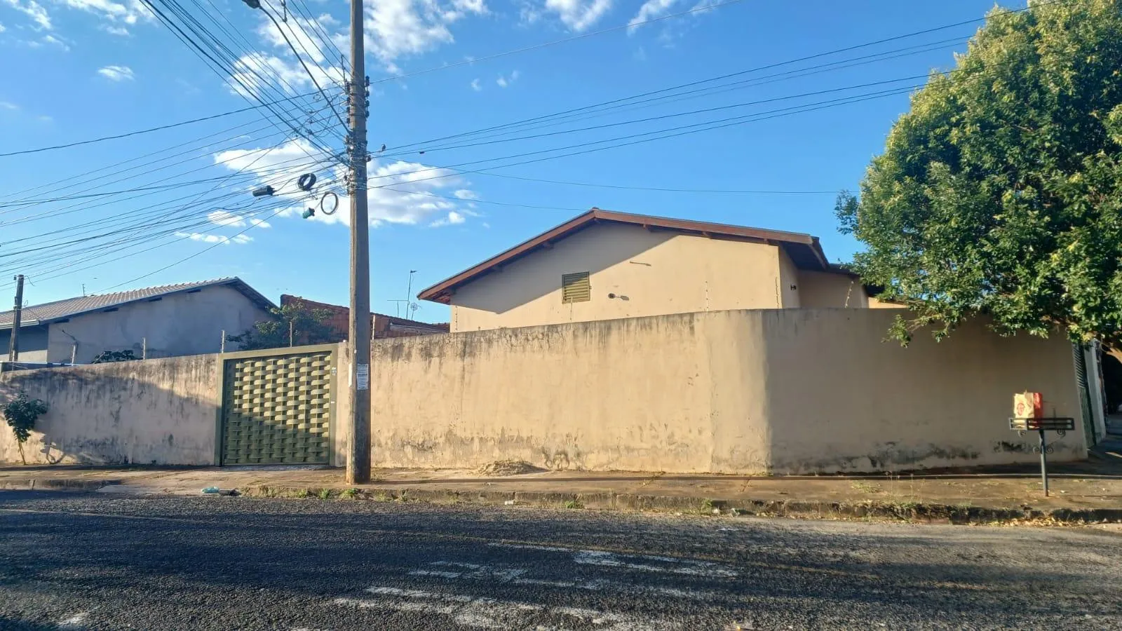 Casa com 2 quartos à venda, 65m² — foto 2 de 15