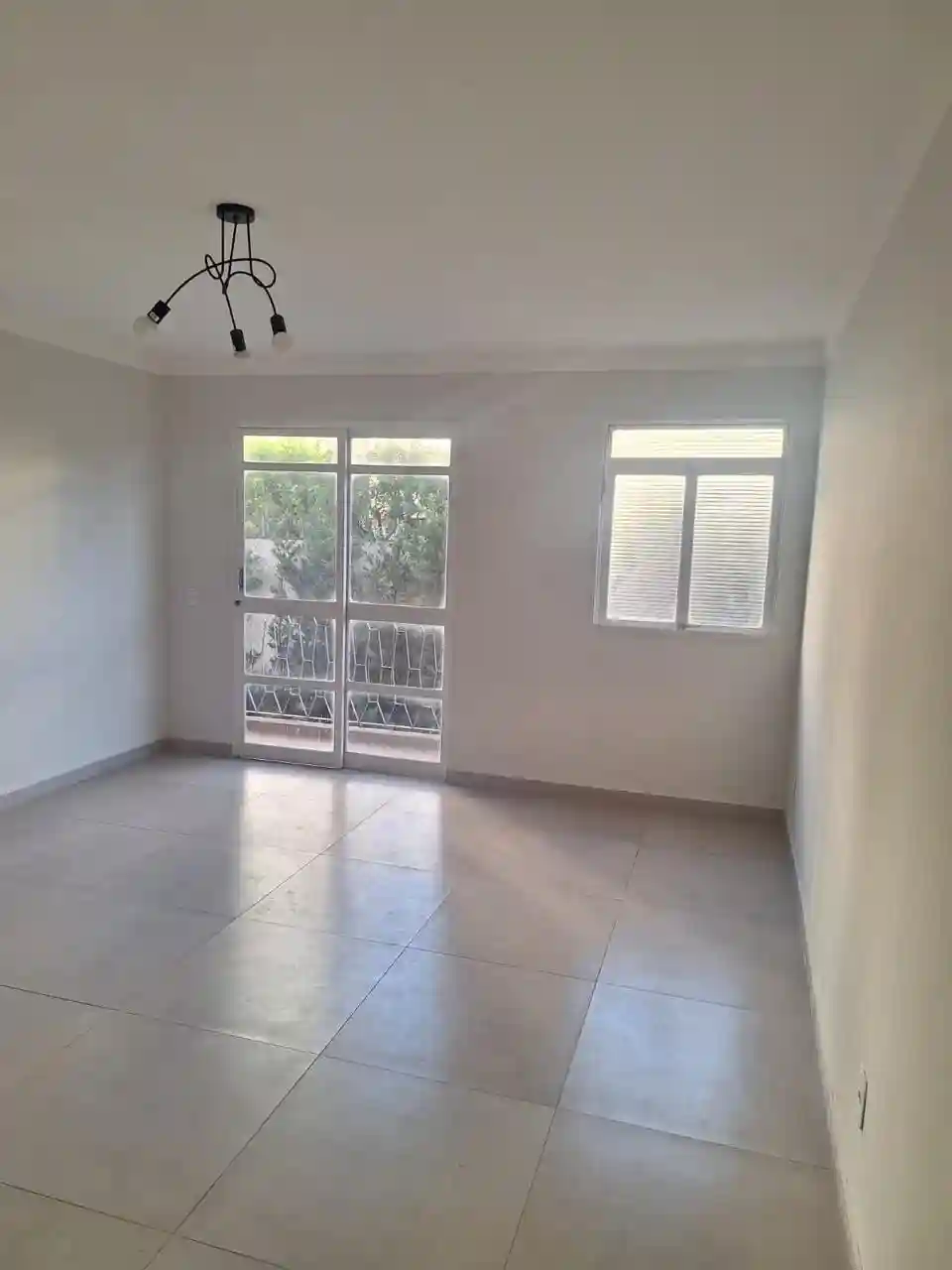 Apartamento com 3 quartos à venda, 76m² — foto 2 de 20