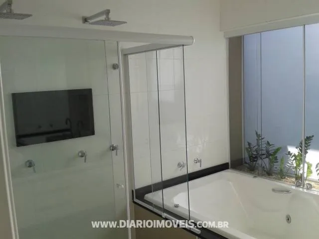 Casa de Condomínio à venda — foto 1 de 2