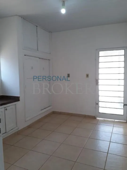 Imóvel Comercial com 7 quartos para aluguel, 242m² — foto 1 de 6