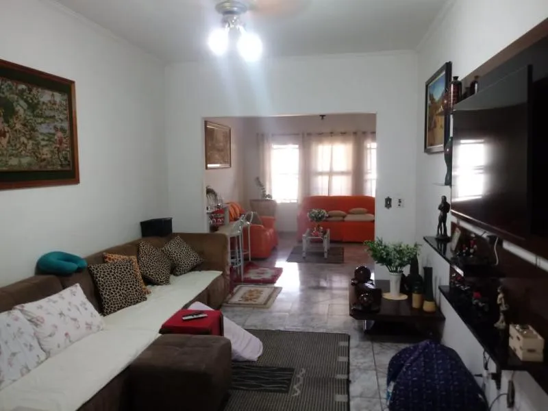 Casa com 3 quartos à venda, 440m² — foto 1 de 19