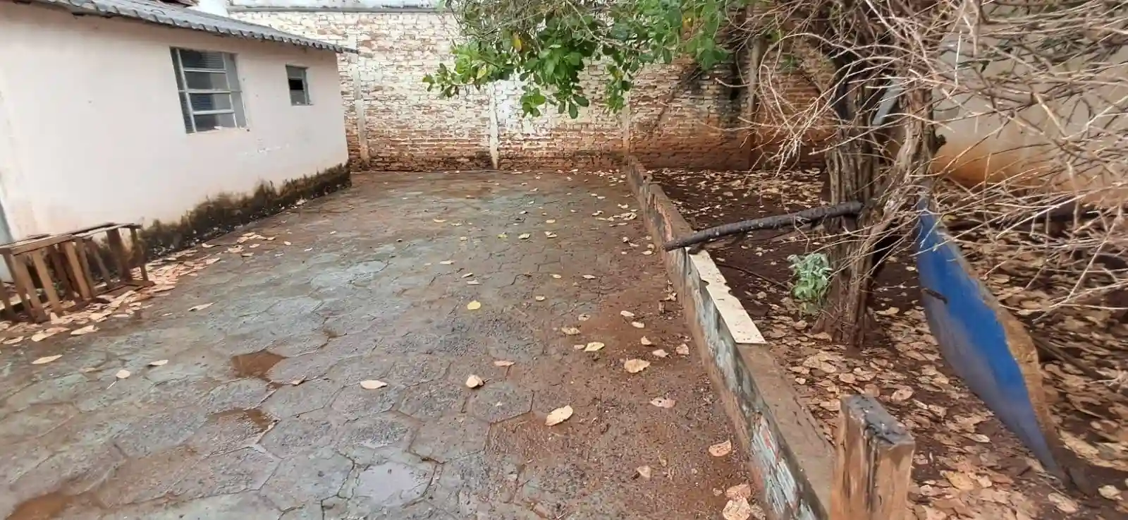 Casa com 2 quartos à venda, 242m² — foto 1 de 18