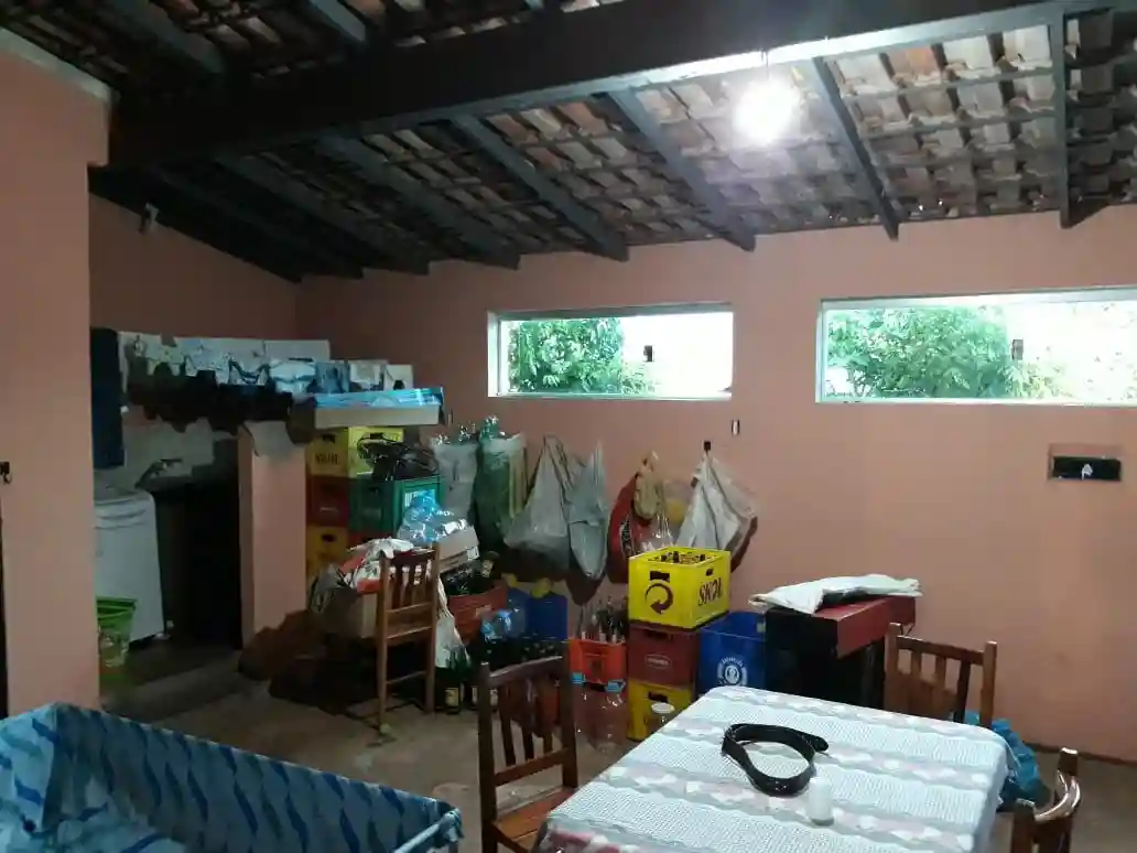 Casa Comercial com 2 quartos à venda, 200m² — foto 2 de 7