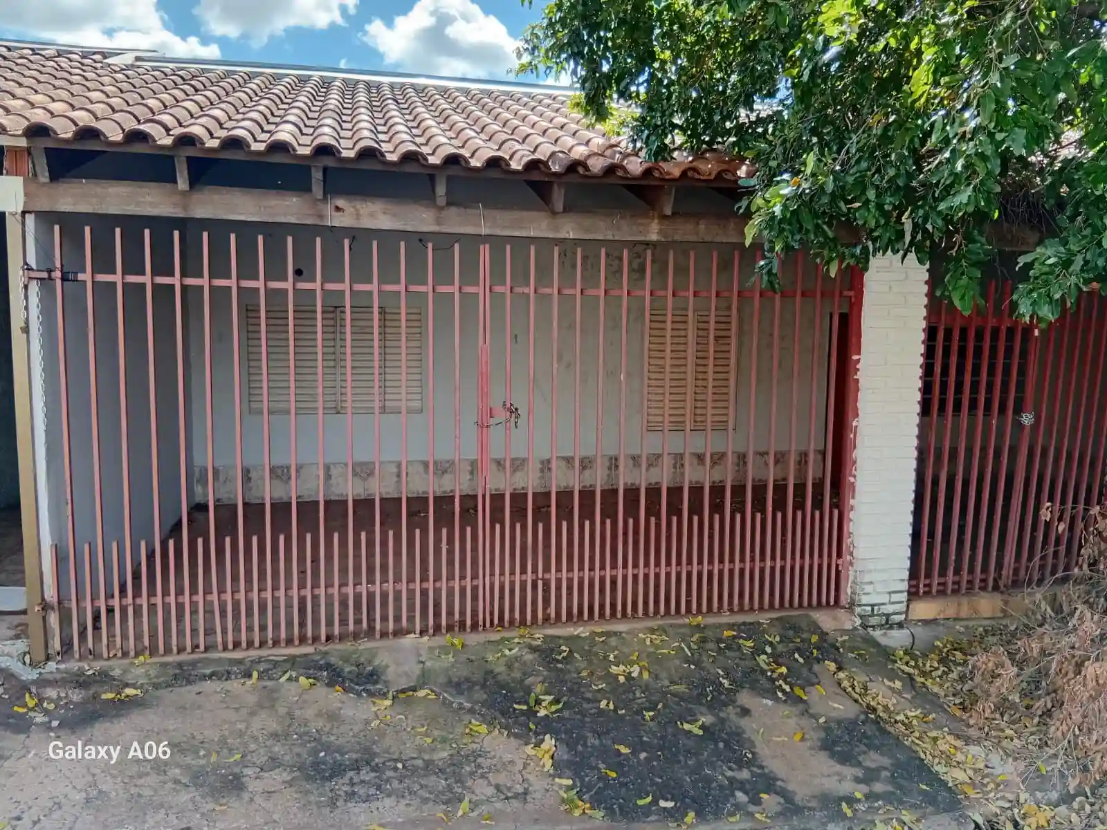 Casa com 2 quartos à venda, 200m² — foto 1 de 27