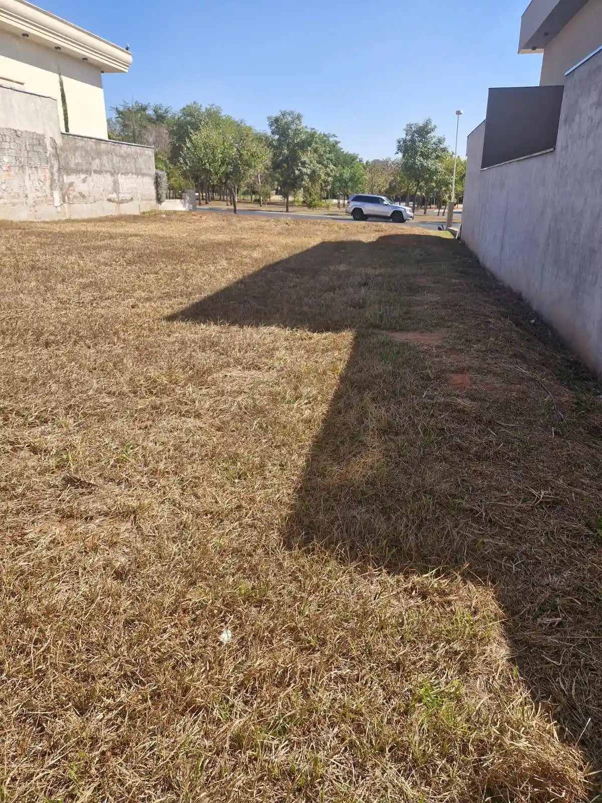 Terreno / Lote / Condomínio  à venda, 500m² — foto 2 de 8