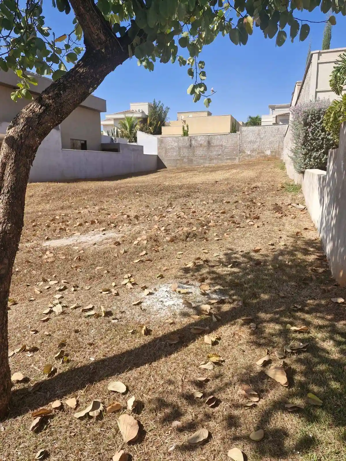Terreno / Lote / Condomínio  à venda, 500m² — foto 4 de 8