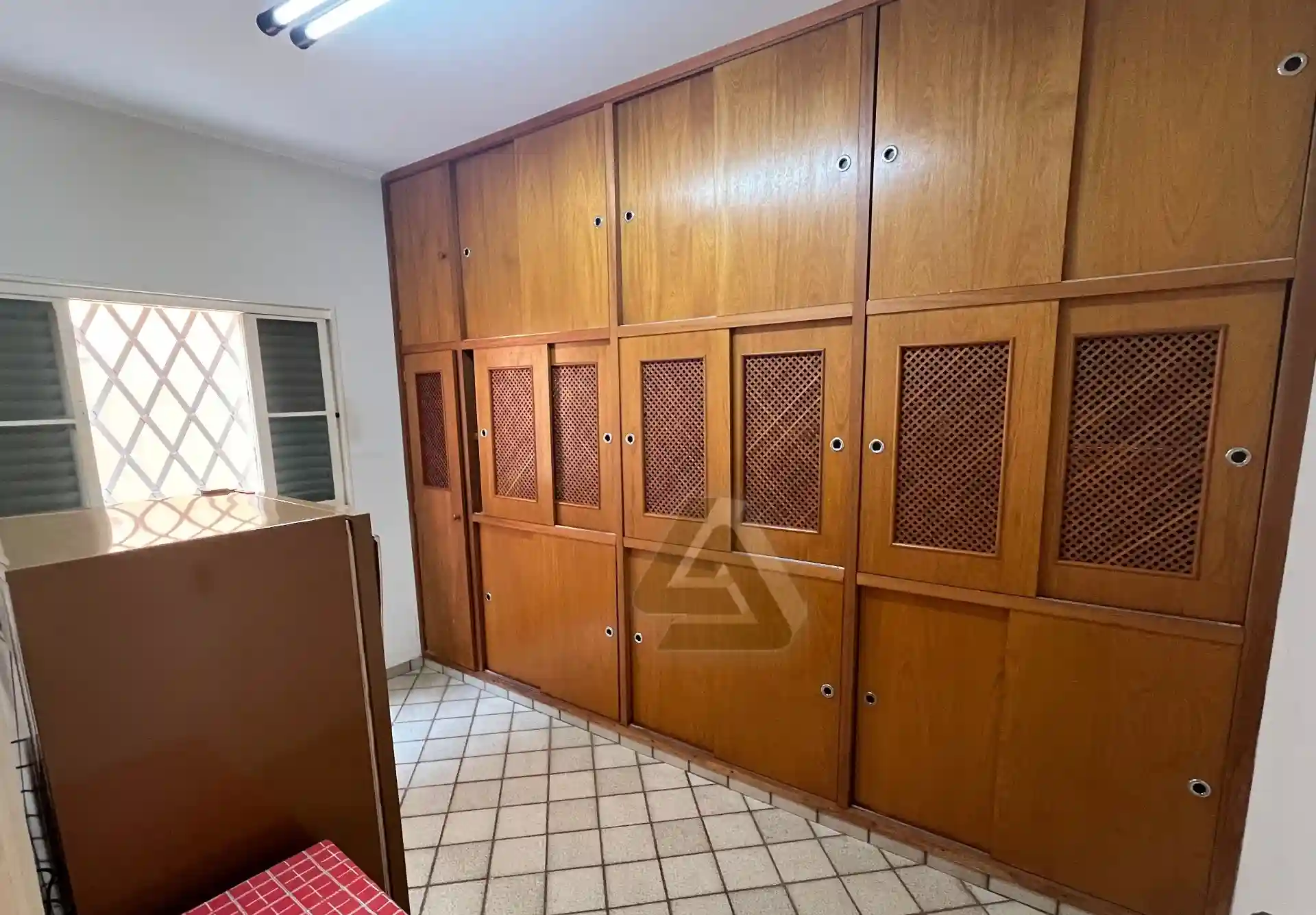 Casa com 3 quartos à venda, 450m² — foto 11 de 17