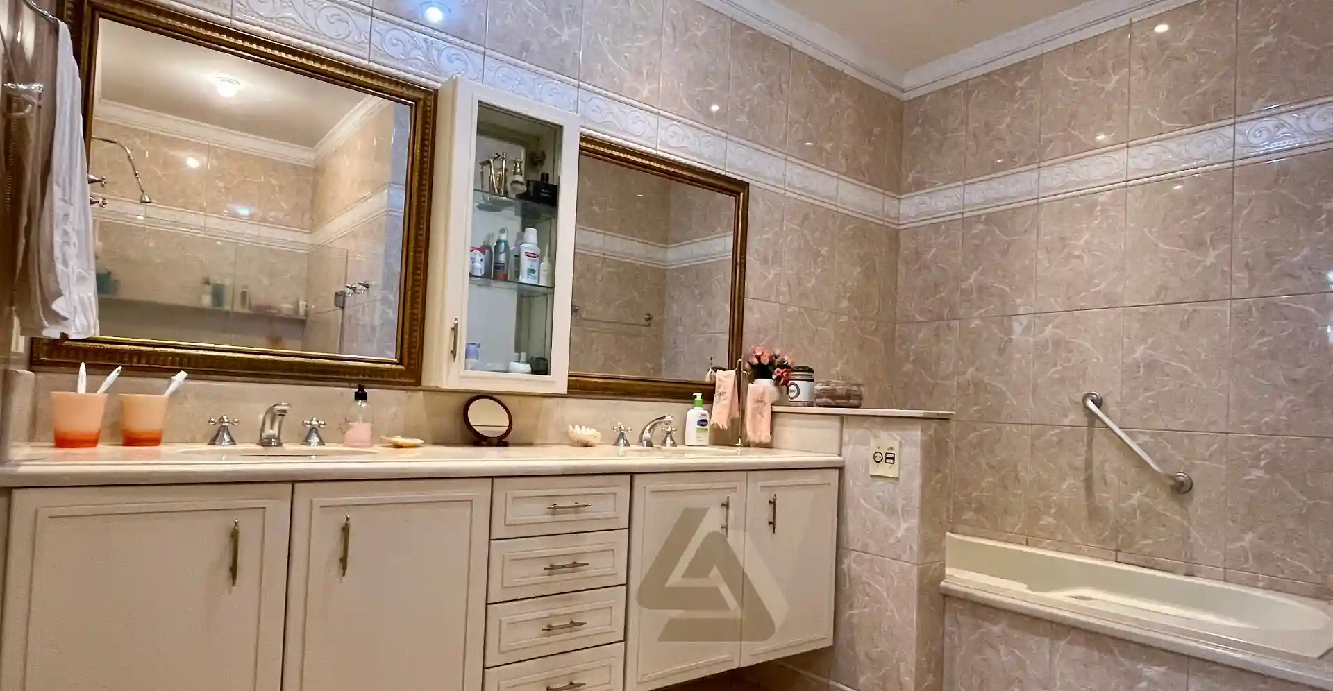 Casa com 3 quartos à venda, 450m² — foto 14 de 17