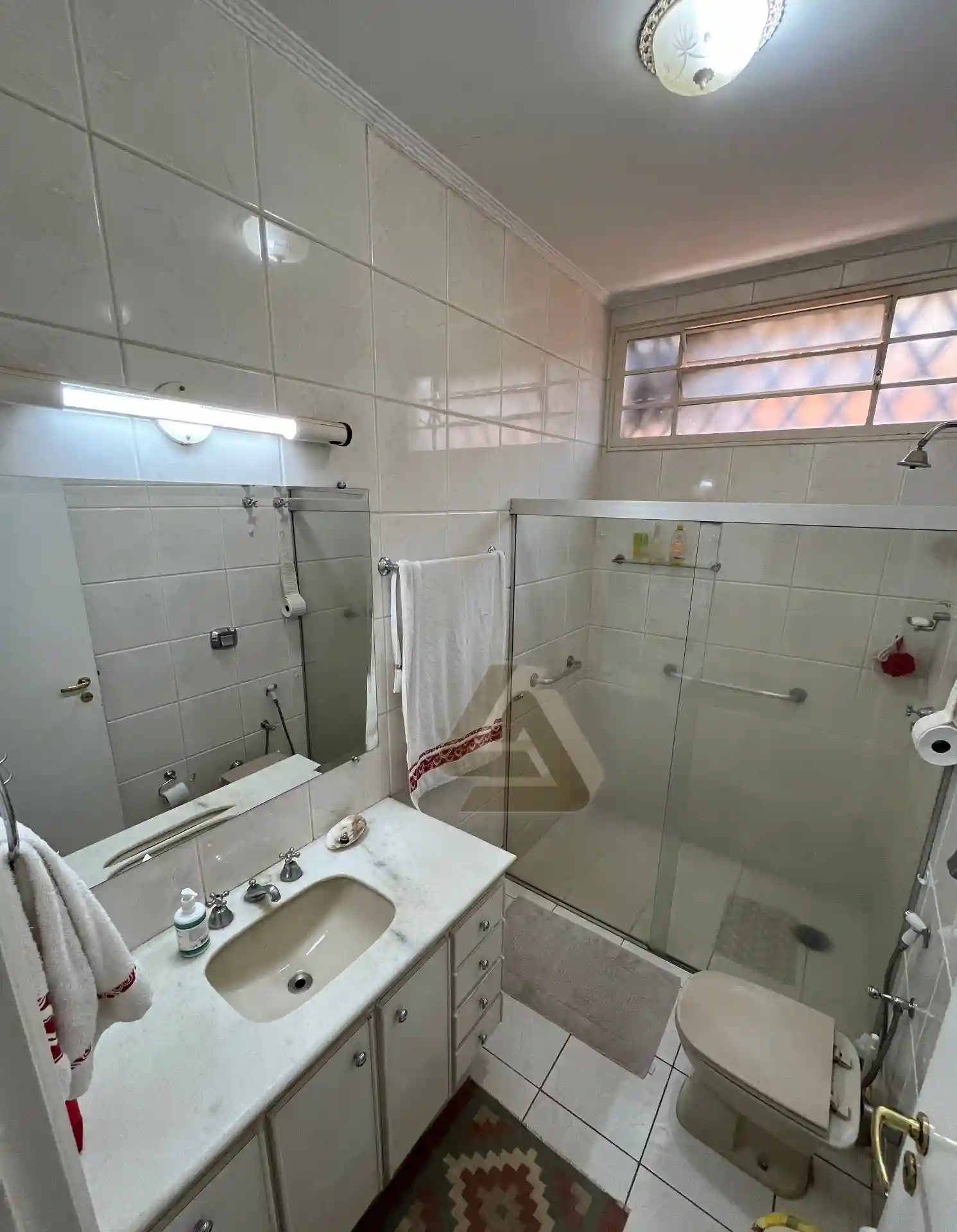 Casa com 3 quartos à venda, 450m² — foto 13 de 17