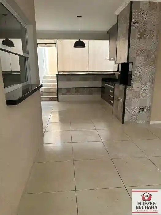 Casa de Condomínio com 3 quartos à venda, 243m² — foto 12 de 34