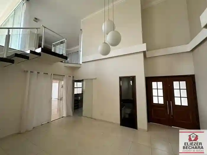 Casa de Condomínio com 3 quartos à venda, 243m² — foto 16 de 34
