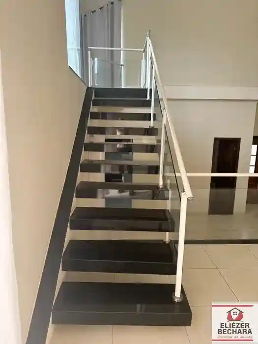 Casa de Condomínio com 3 quartos à venda, 243m² — foto 25 de 34