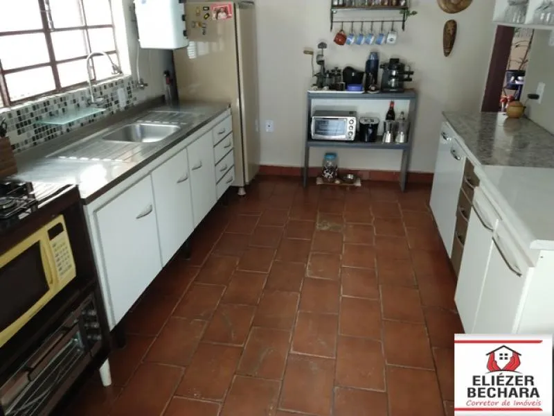 Casa à venda — foto 3 de 3