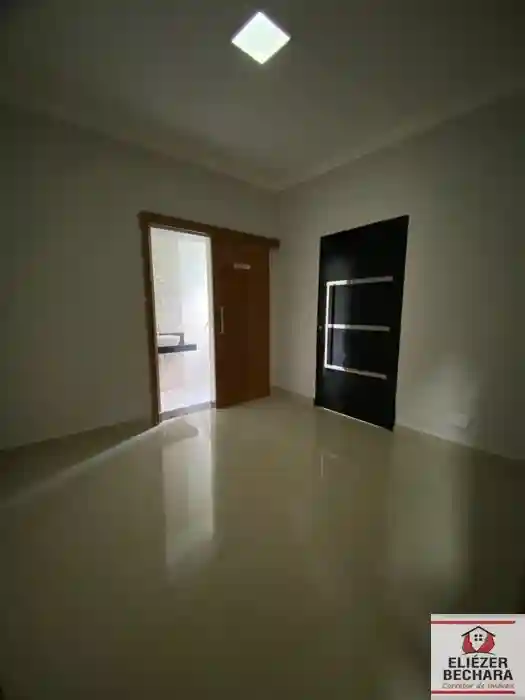 Casa com 4 quartos à venda, 168m² — foto 2 de 25
