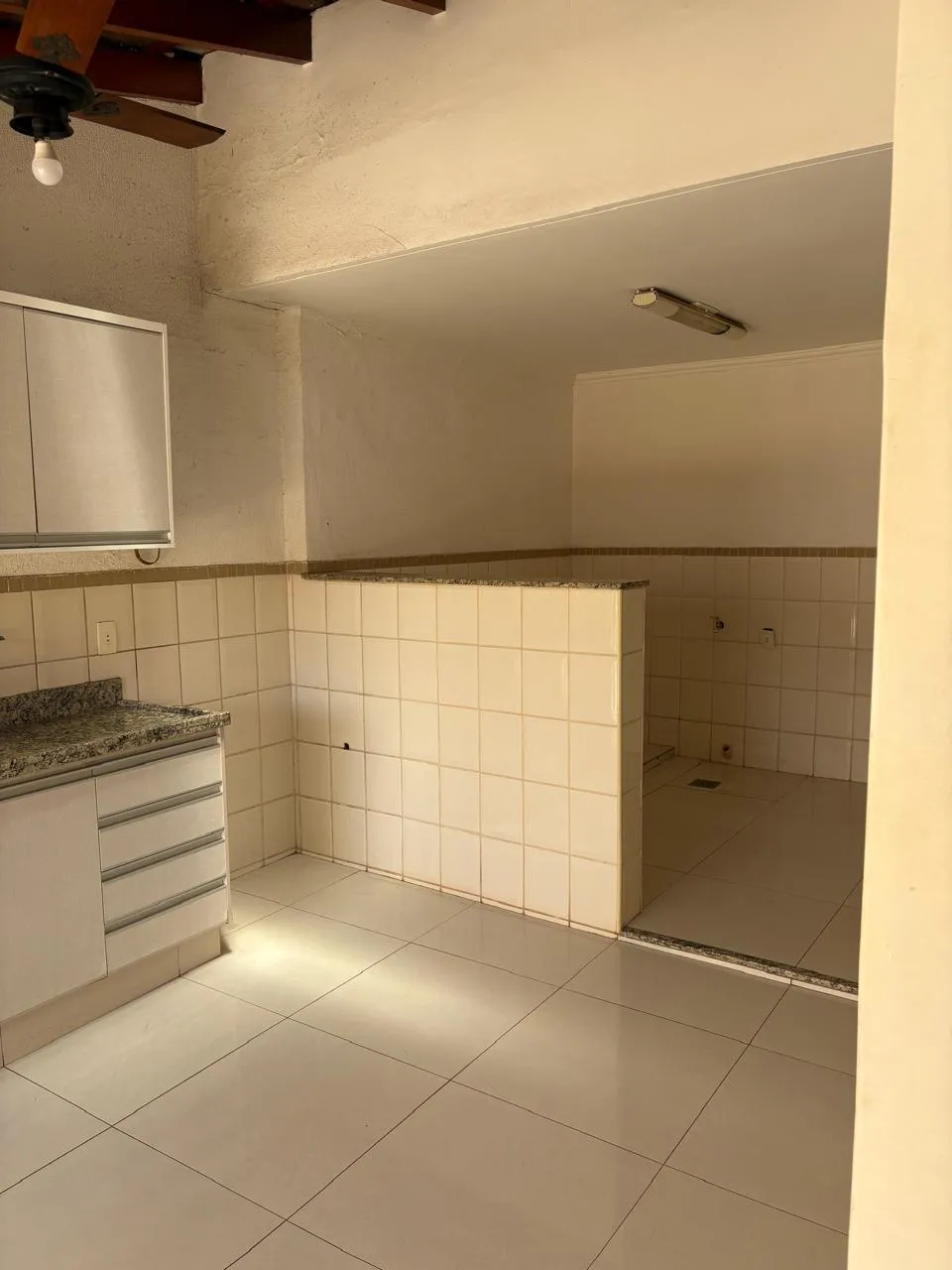 Casa com 3 quartos à venda, 220m² — foto 22 de 28