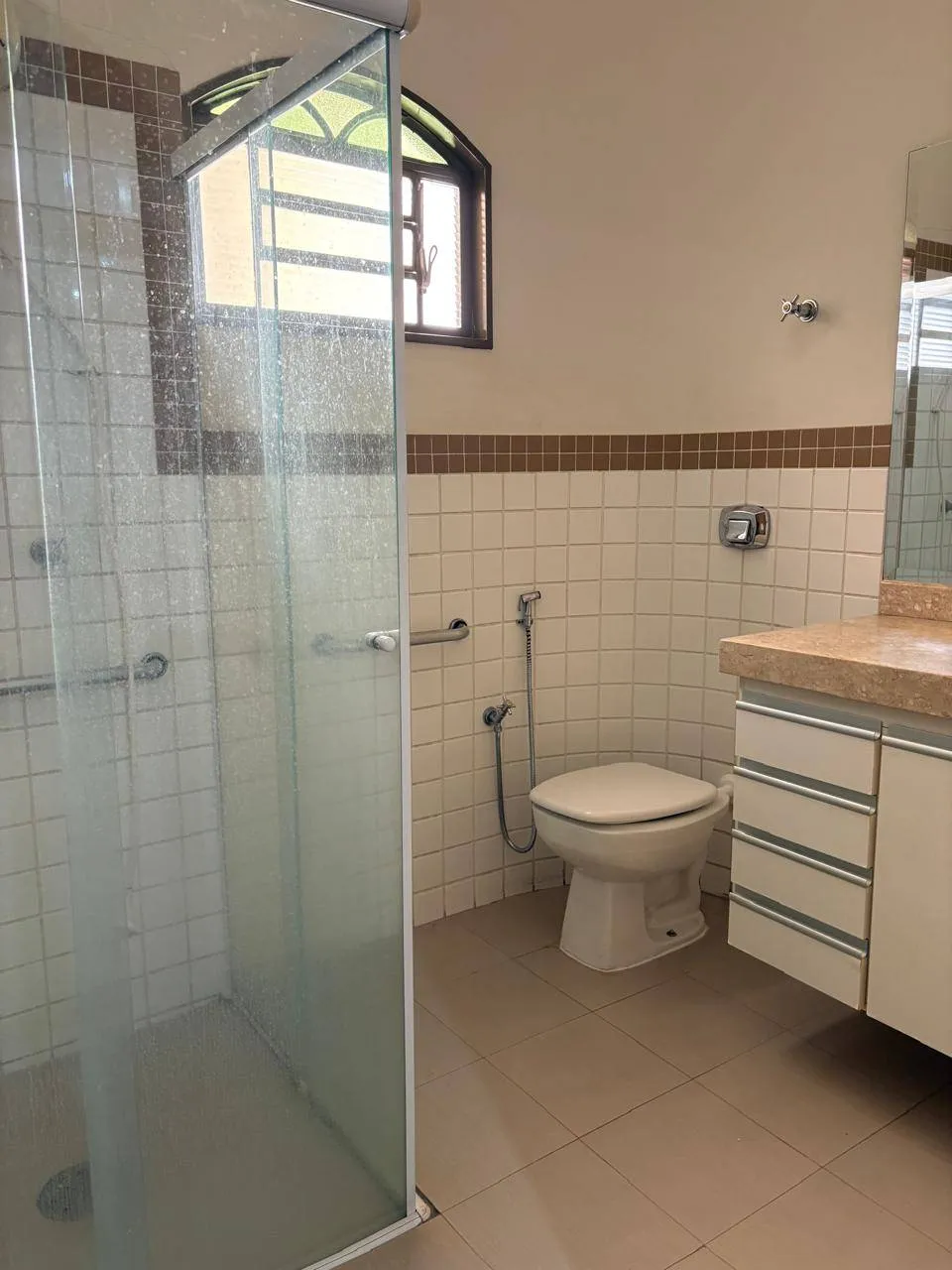 Casa com 3 quartos à venda, 220m² — foto 13 de 28