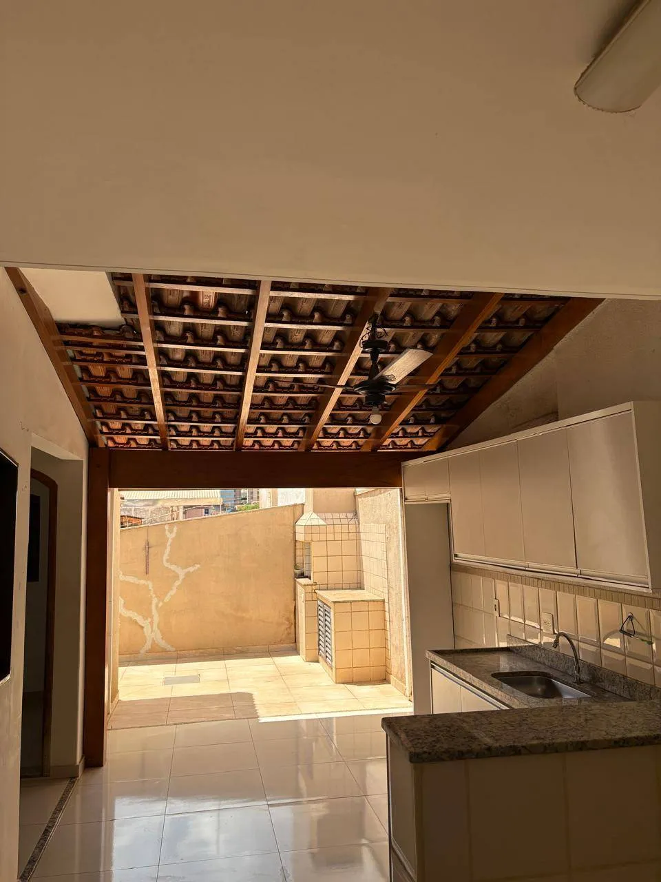 Casa com 3 quartos à venda, 220m² — foto 26 de 28