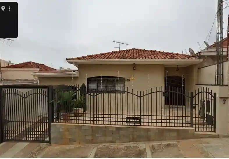Casa com 3 quartos à venda, 220m² — foto 1 de 28