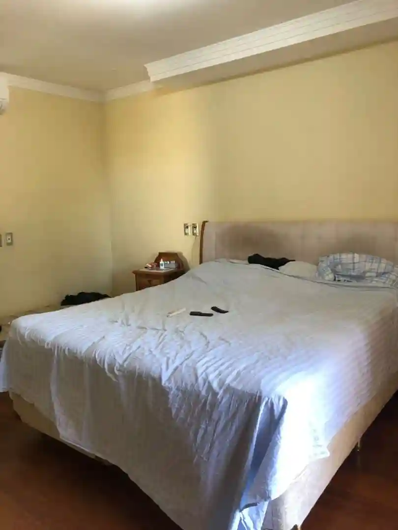 Casa de Condomínio com 3 quartos à venda, 360m² — foto 2 de 19