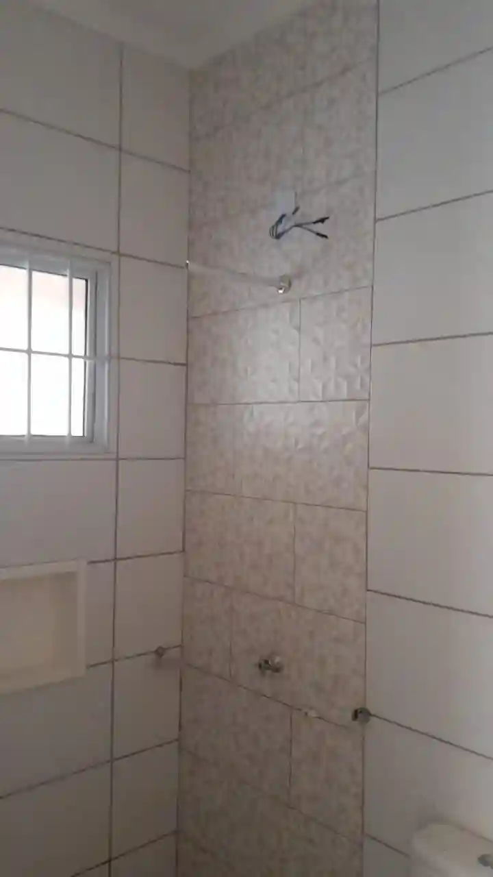 Casa com 2 quartos à venda, 200m² — foto 6 de 8